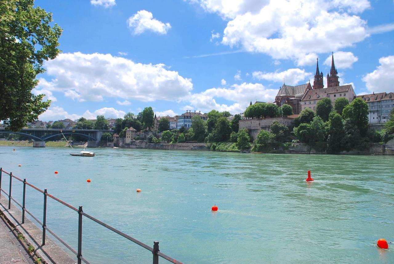 Riverside Bâle Extérieur photo